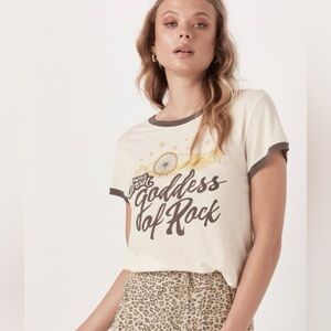 SPELL & THE
GYPSY
COLLECTIVE GODDESS OF ROCK TEE